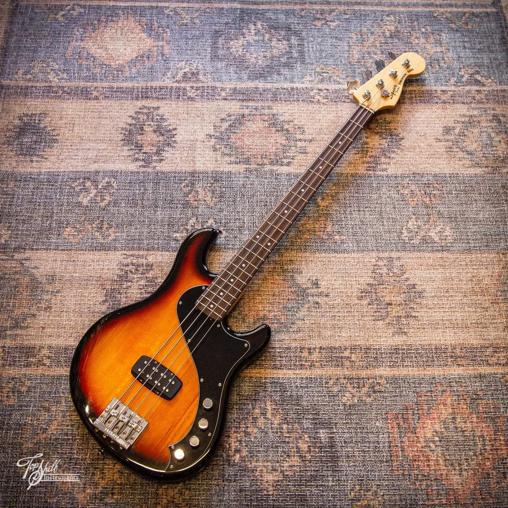 Squier Deluxe Dimension Bass IV Sunburst 2014